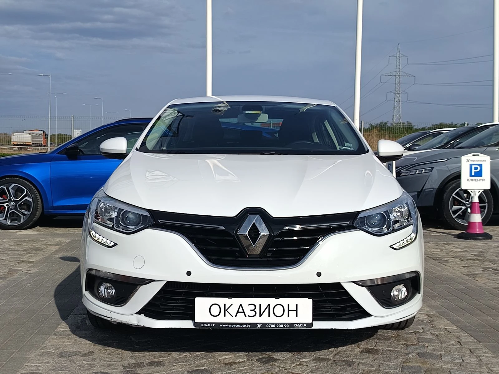 Renault Megane 1.3TCe 140 к.с./Life - изображение 2