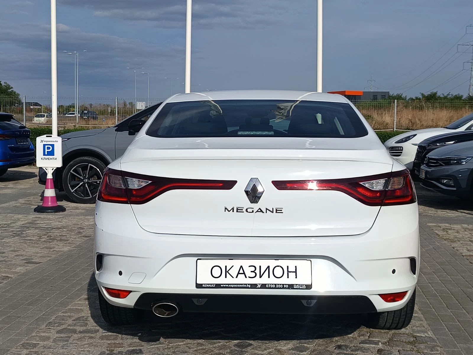 Renault Megane 1.3TCe 140 к.с./Life - изображение 5