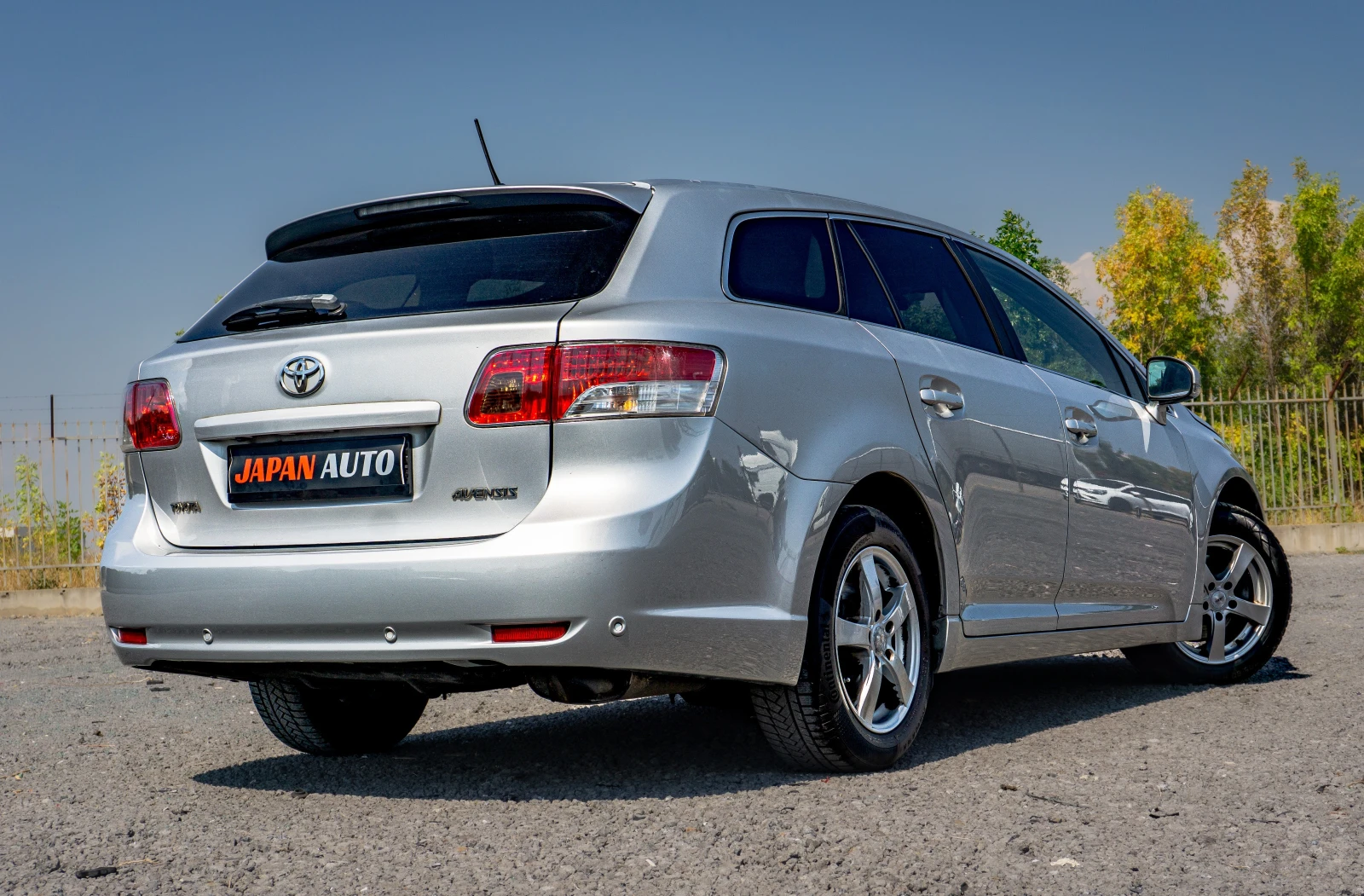 Toyota Avensis 1.8 VVT-i 147hp EXECUTIVE! С ГАРАНЦИЯ! - изображение 4