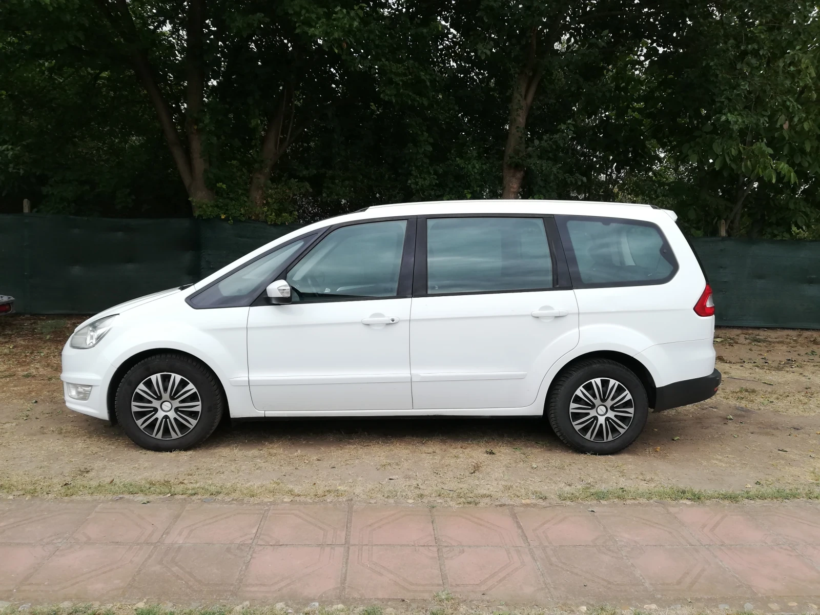 Ford Galaxy  - изображение 6