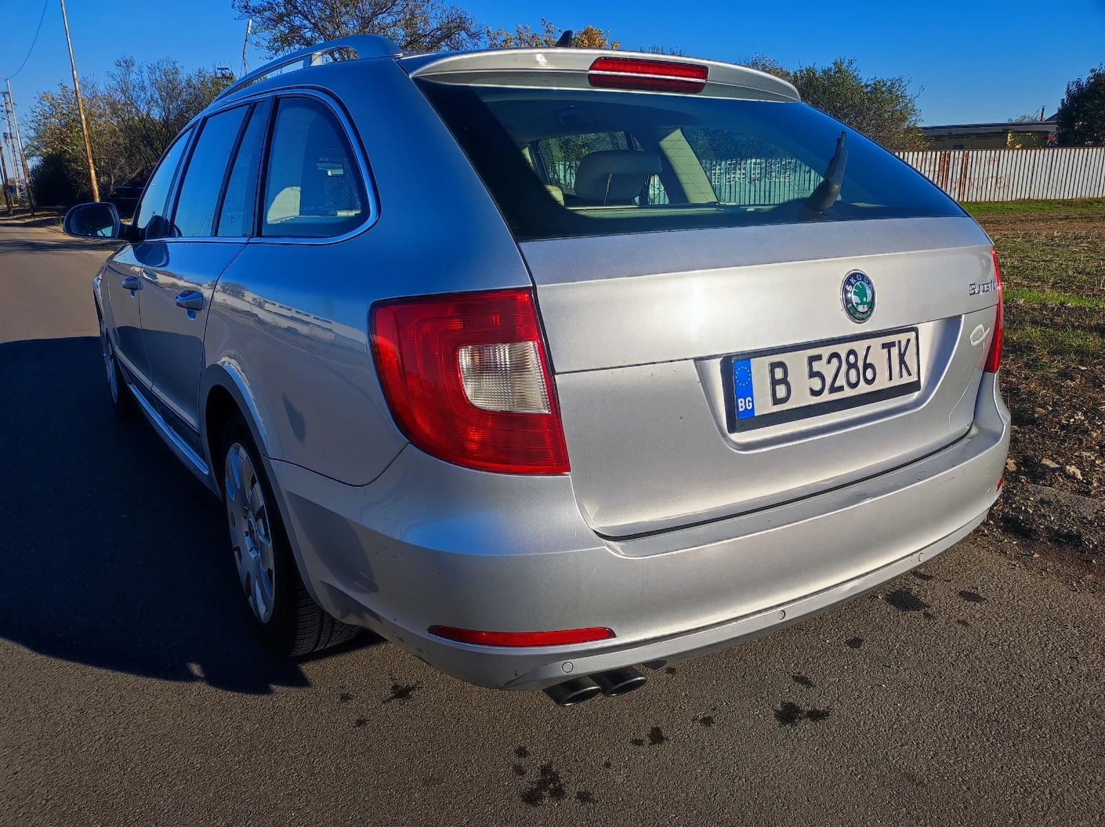 Skoda Superb, снимка 6 - Автомобили и джипове - 53338990