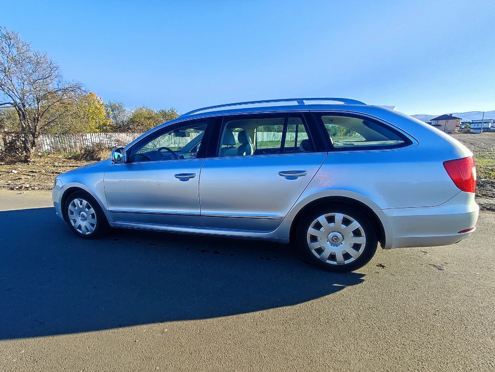 Skoda Superb, снимка 8 - Автомобили и джипове - 53338990