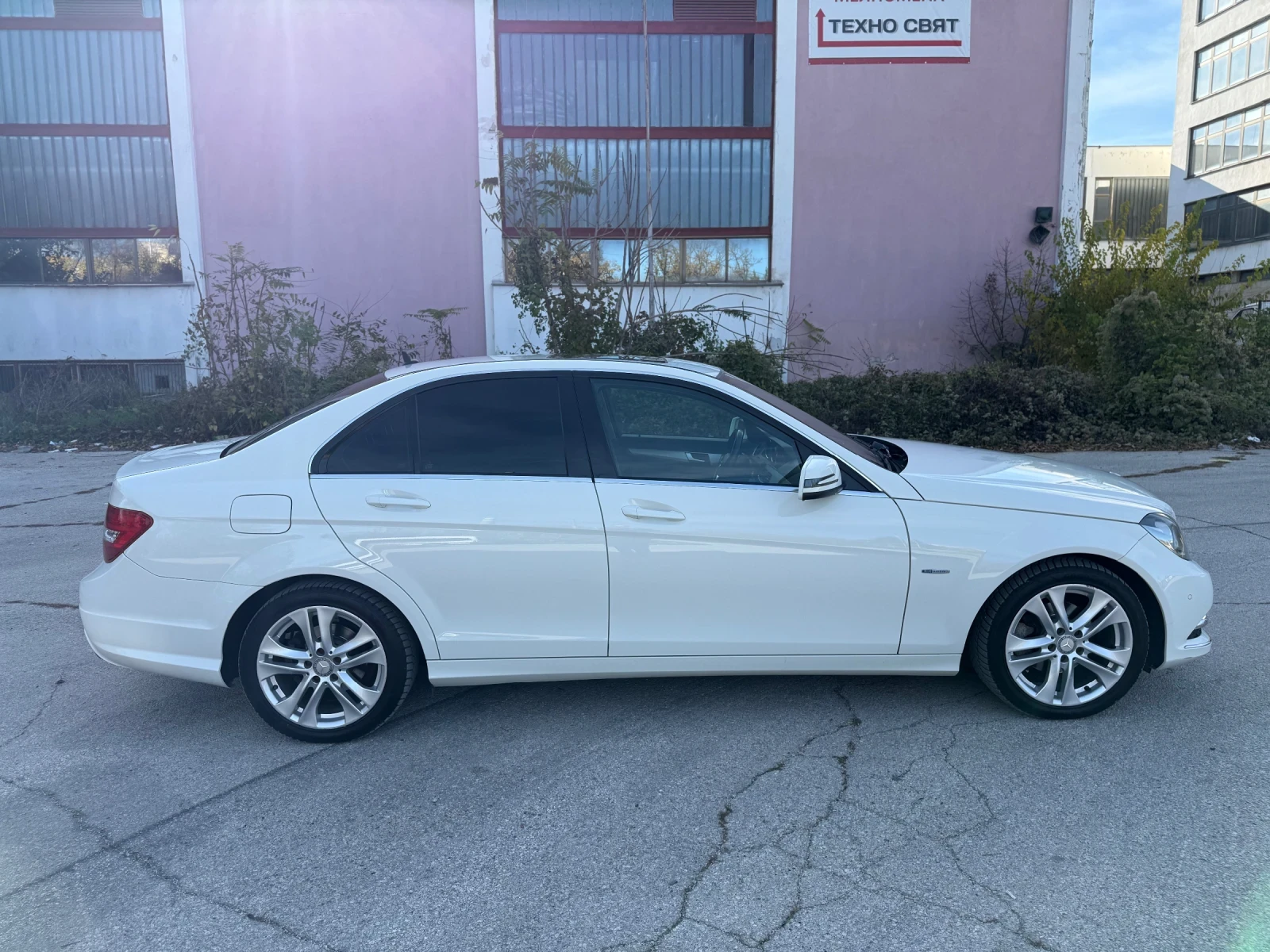 Mercedes-Benz C 180 i AUTOMATIC - изображение 3