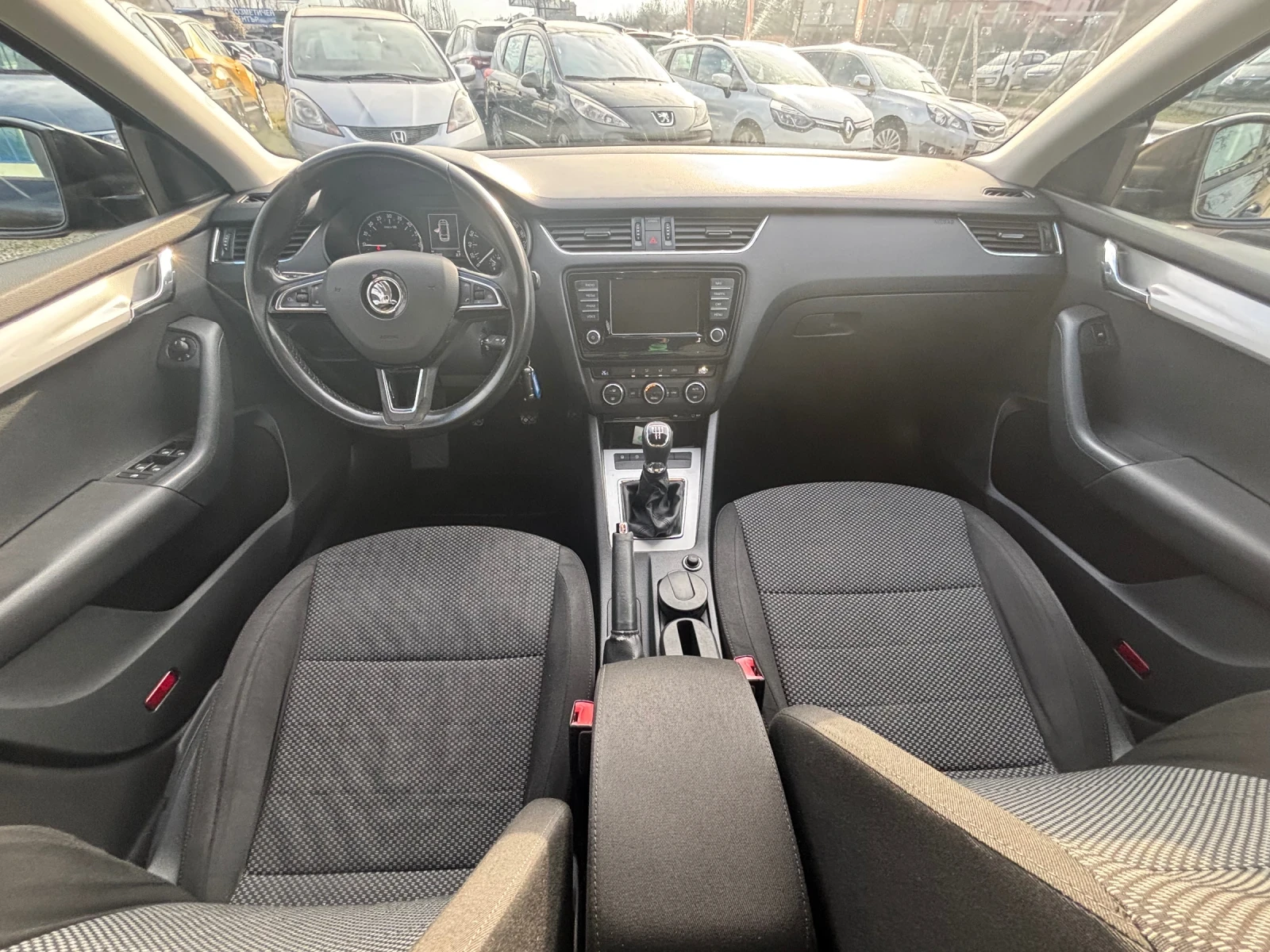 Skoda Octavia 1.6 TDI - изображение 10