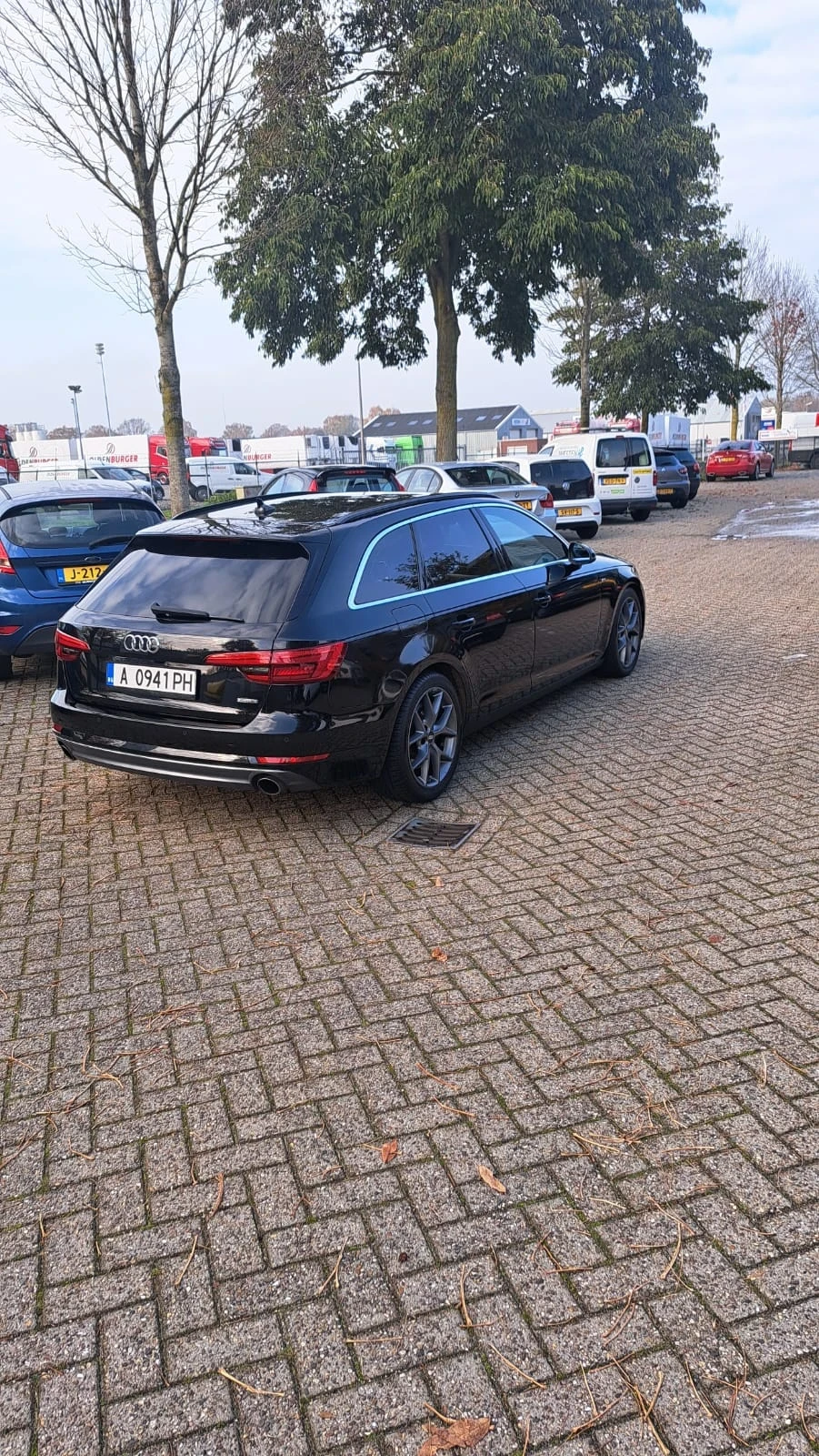 Audi A4 S Line, снимка 3 - Автомобили и джипове - 53739211