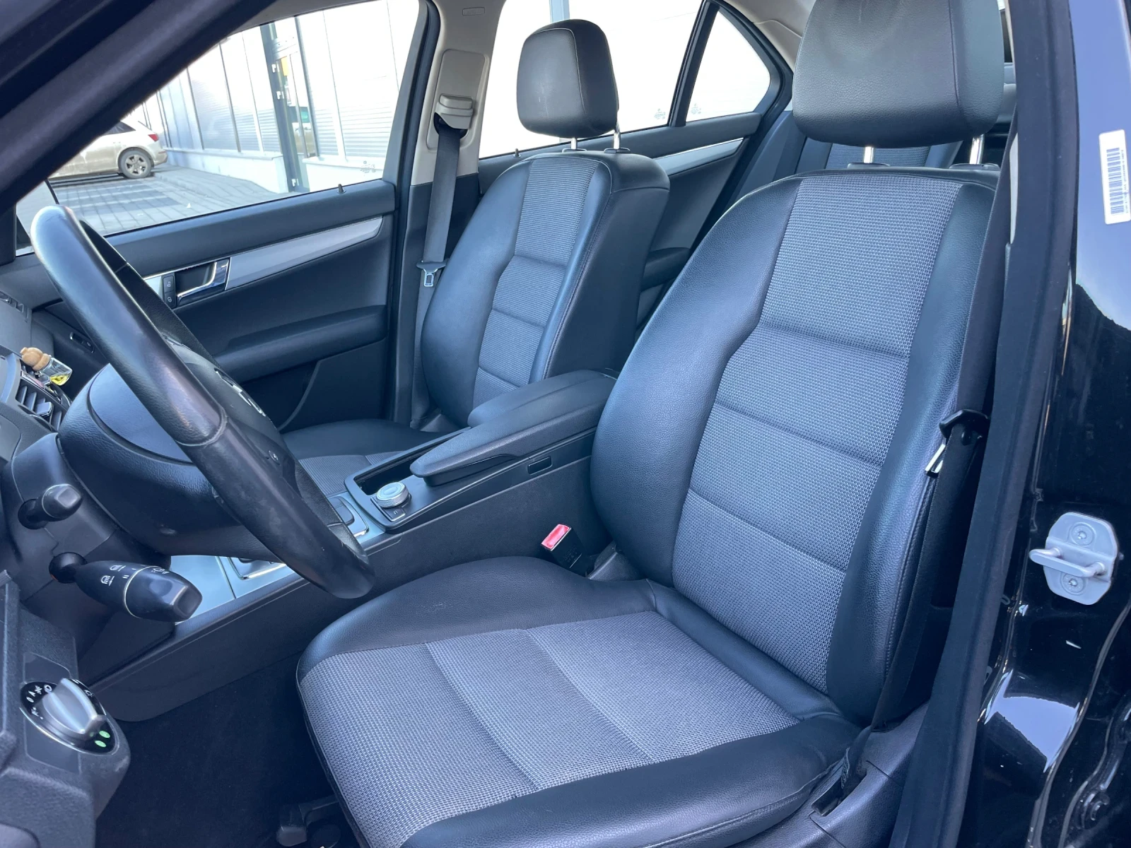 Mercedes-Benz C 220 646/АВАНГАРД/КОЖА/НАВИ/АВТОМАТ, снимка 8 - Автомобили и джипове - 53770845