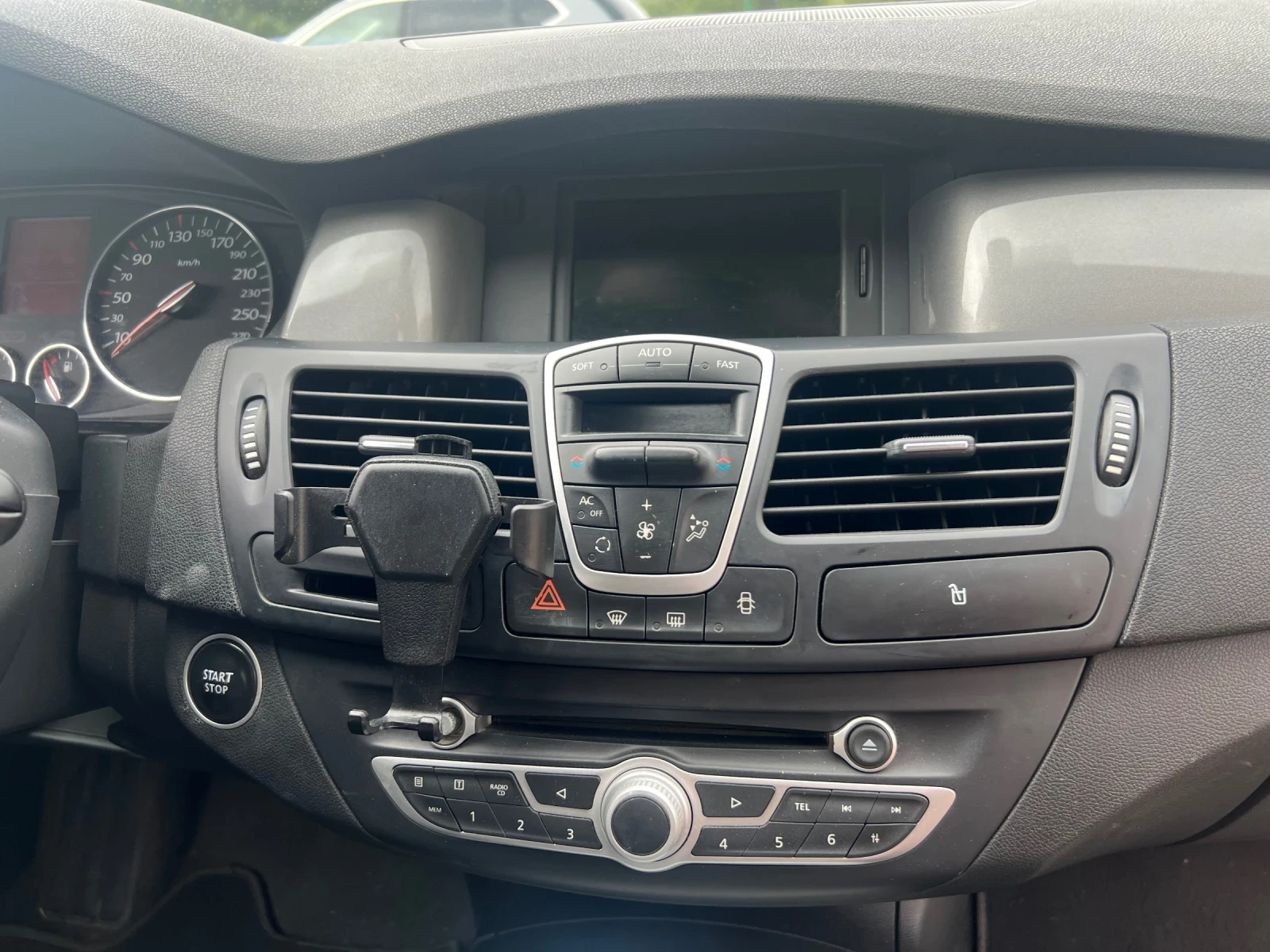 Renault Laguna, снимка 5 - Автомобили и джипове - 53907338