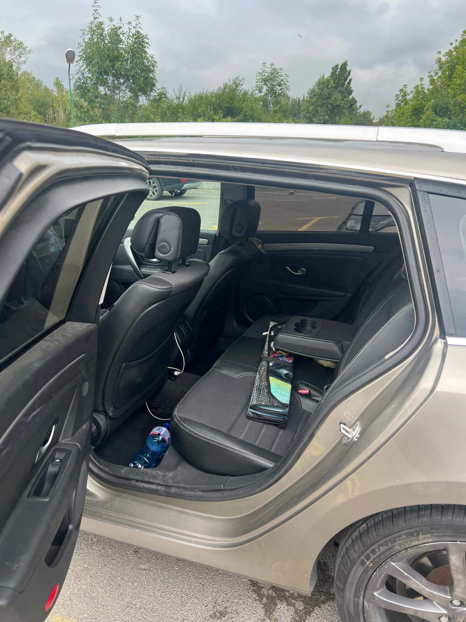 Renault Laguna, снимка 7 - Автомобили и джипове - 53907338