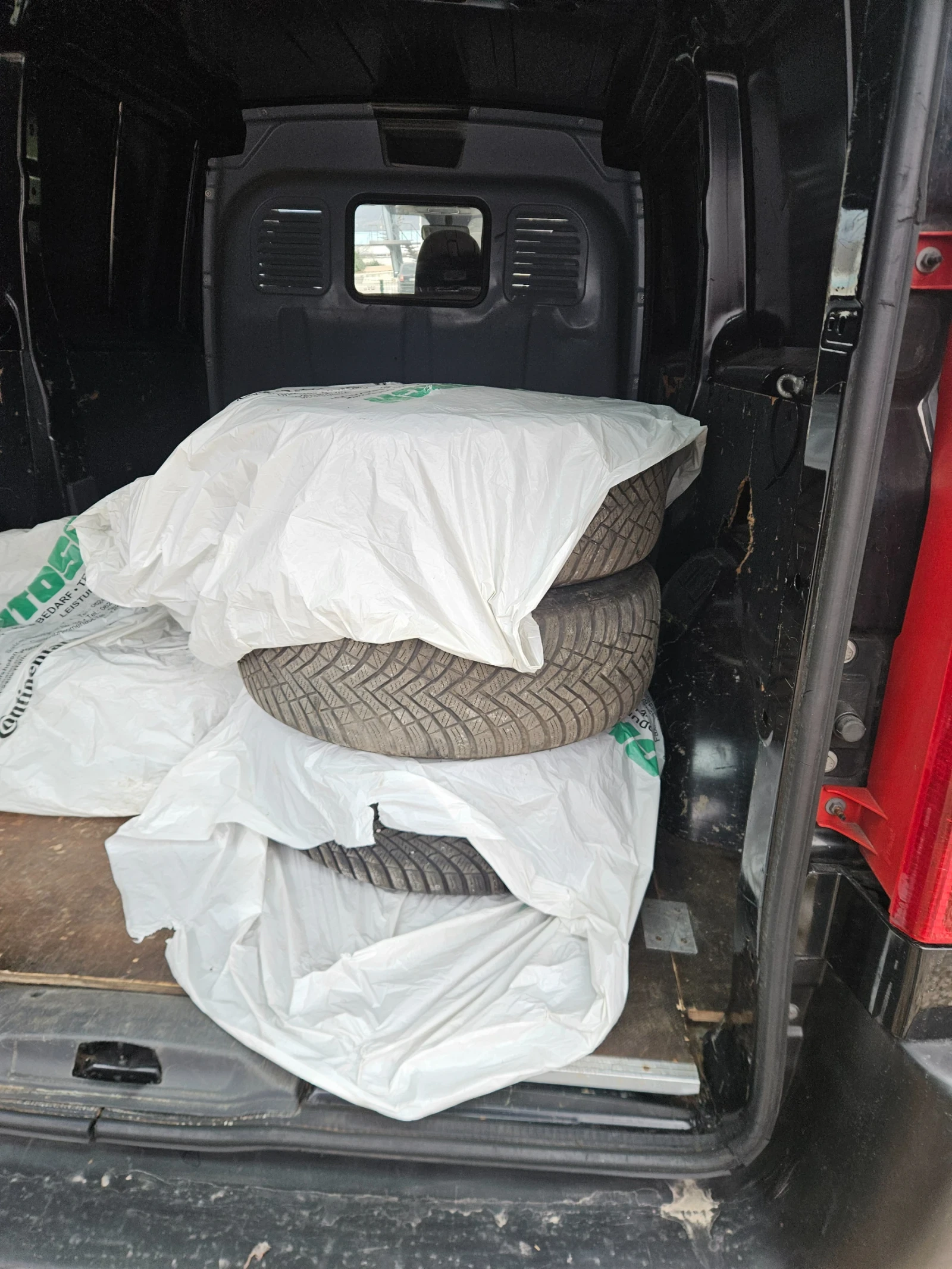 Ford Galaxy 20 140кс автомат GIIA, снимка 13 - Автомобили и джипове - 54013405