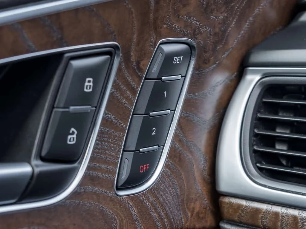 Audi A6 | S-Line quattro 3.0T Premium Plus | DIS | ����� | Mobile.bg � ����������� 14