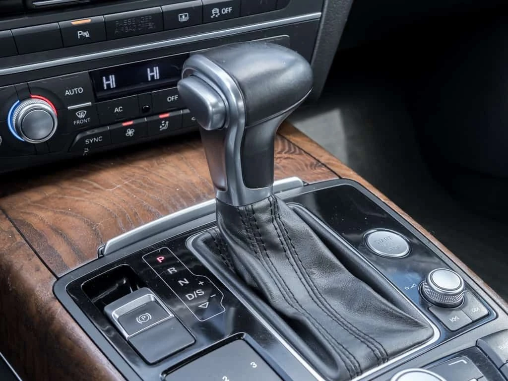 Audi A6 | S-Line quattro 3.0T Premium Plus | DIS | ����� | Mobile.bg � ����������� 15