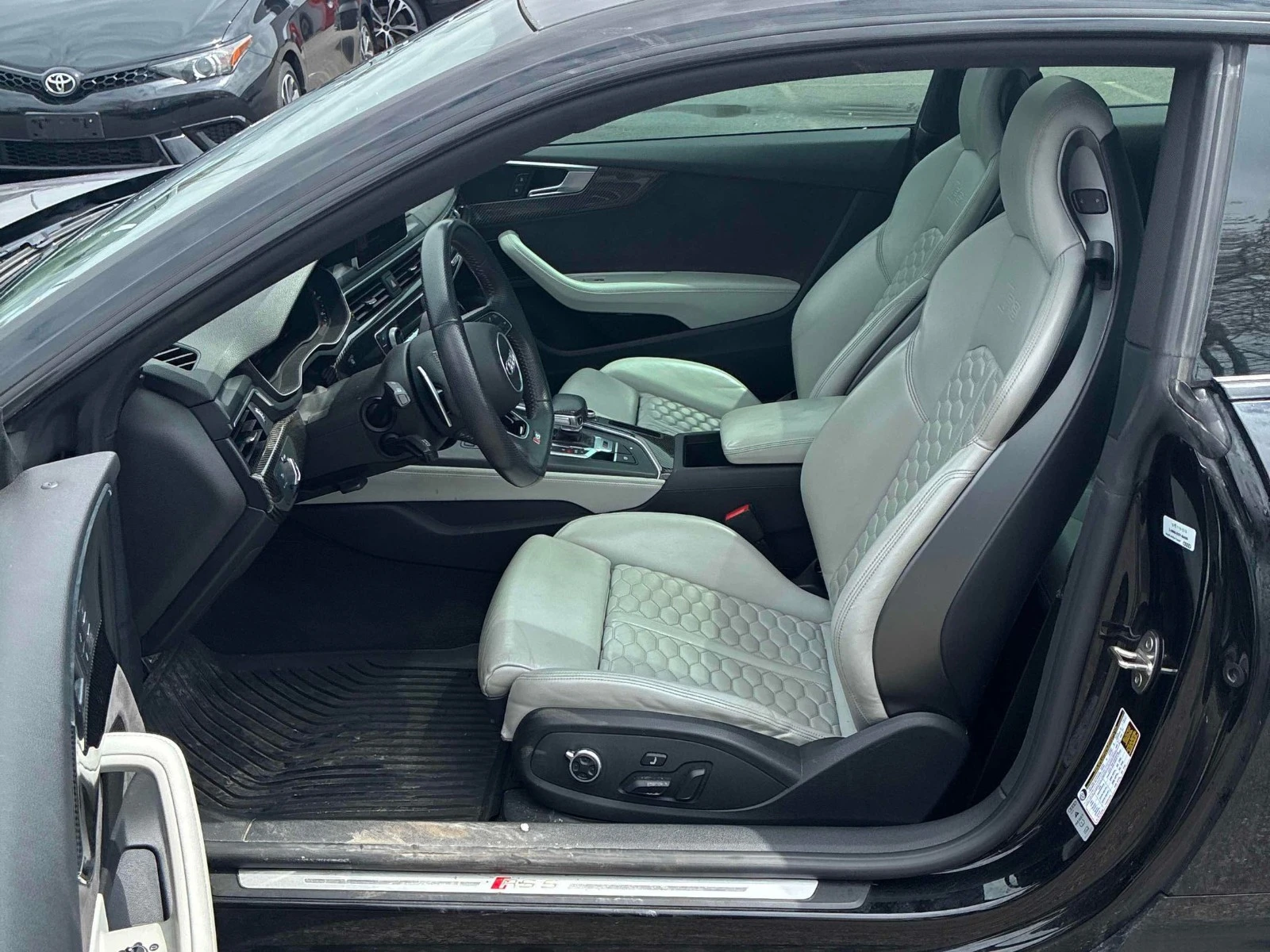 Audi Rs5 DISTRONIC* COUPE* ПОДГРЕВ* 360, снимка 11 - Автомобили и джипове - 54479928