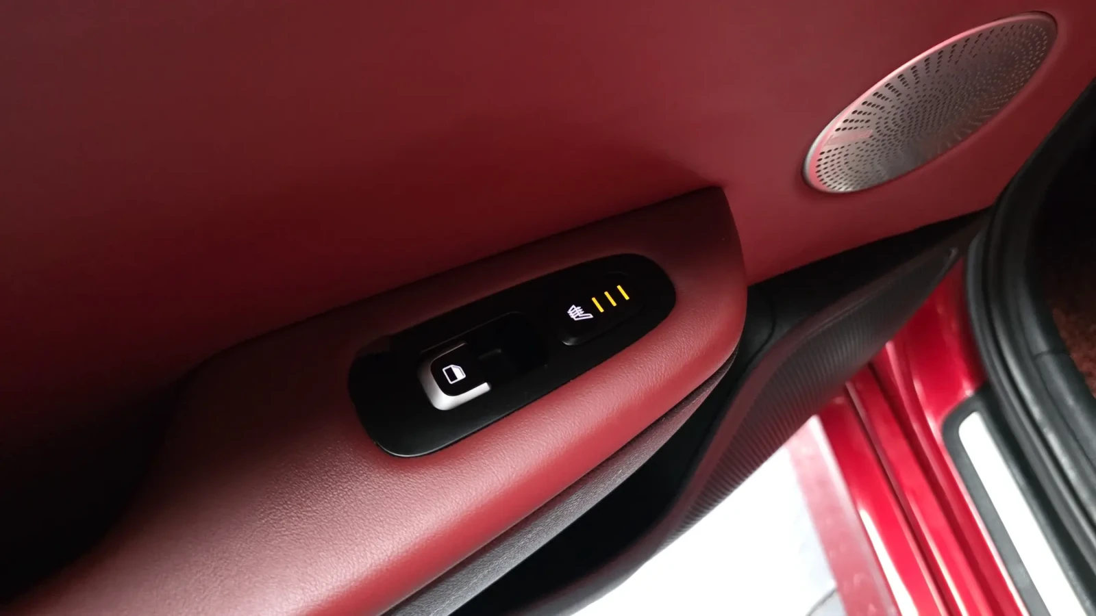 Kia Stinger 3.3 Turbo AWD Панорама* 360* обдухване* Disi* , снимка 15 - Автомобили и джипове - 54563959