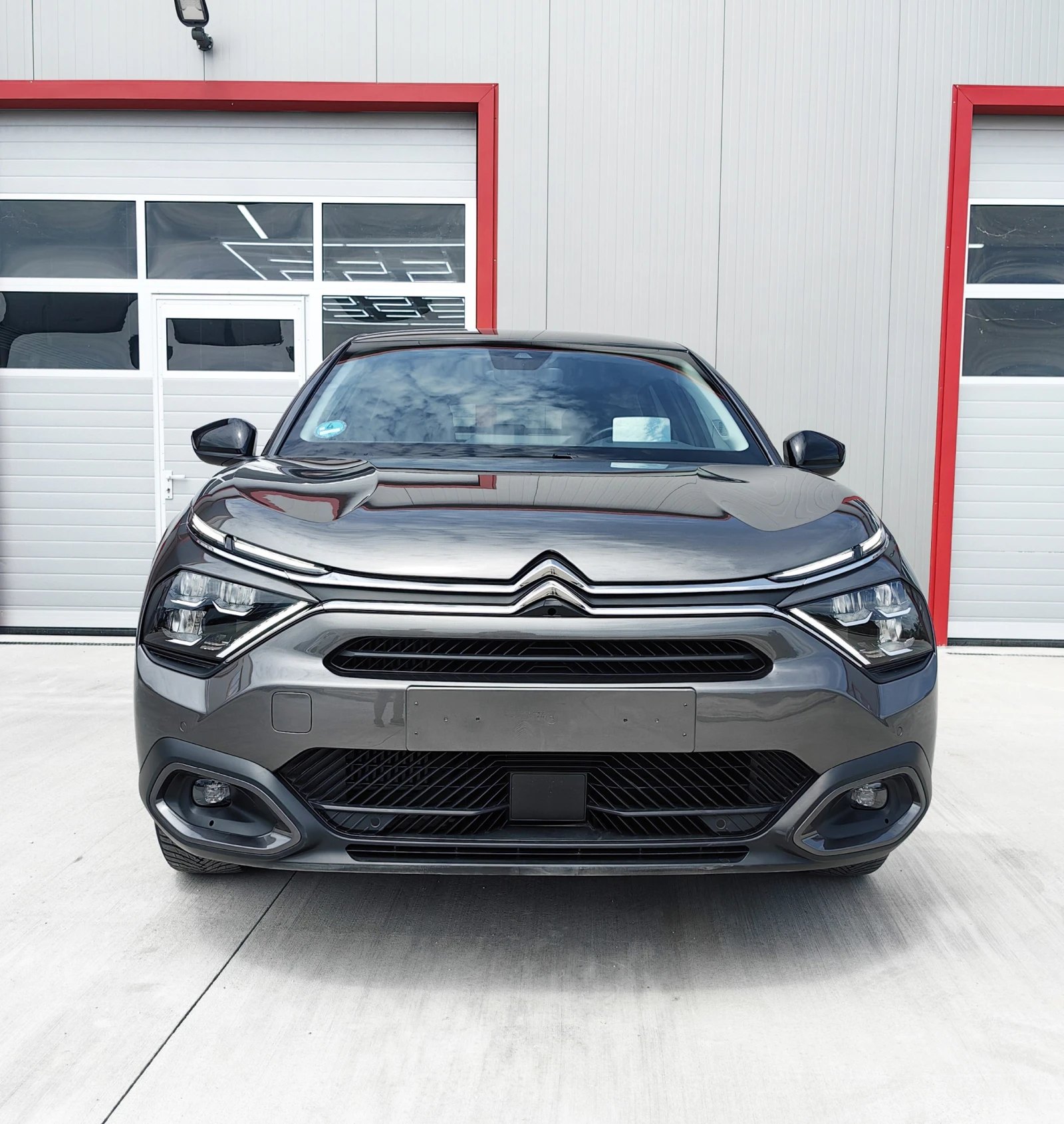 Citroen C4 MAX PureTech EAT8 Всички екстри!, снимка 2 - Автомобили и джипове - 54618886