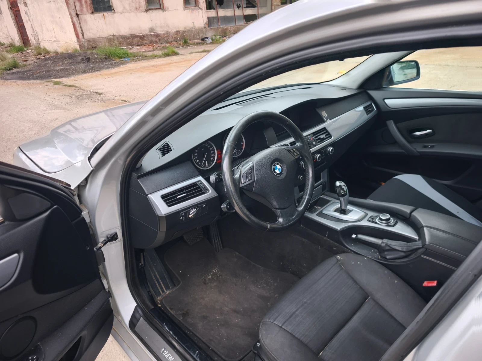 BMW 530, снимка 6 - Автомобили и джипове - 54728013