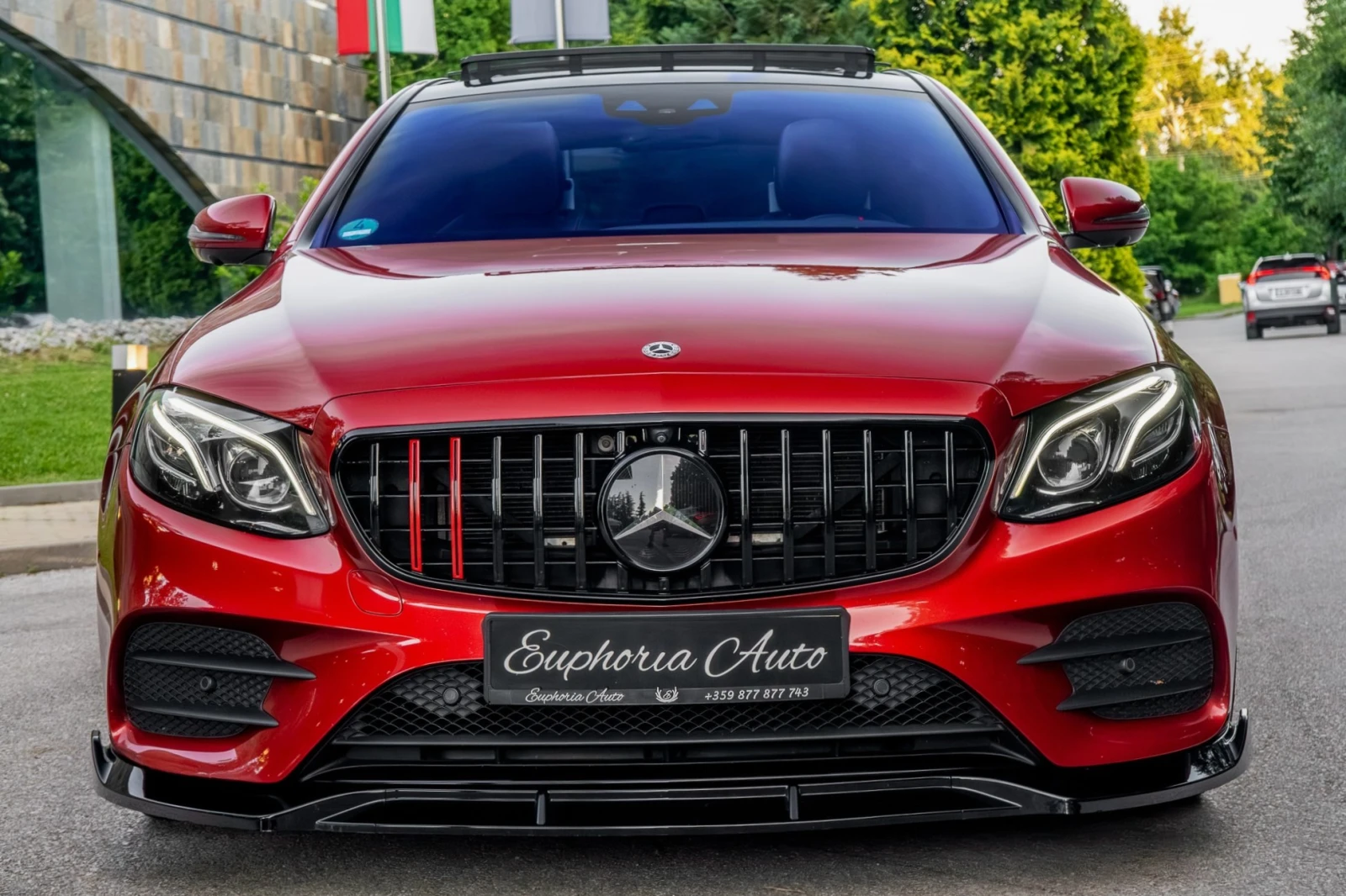 Mercedes-Benz E 350 d* DESIGNO* 3xTV* BRABUS LIMITED* CARBON* PANORAMA, снимка 8 - Автомобили и джипове - 54876375