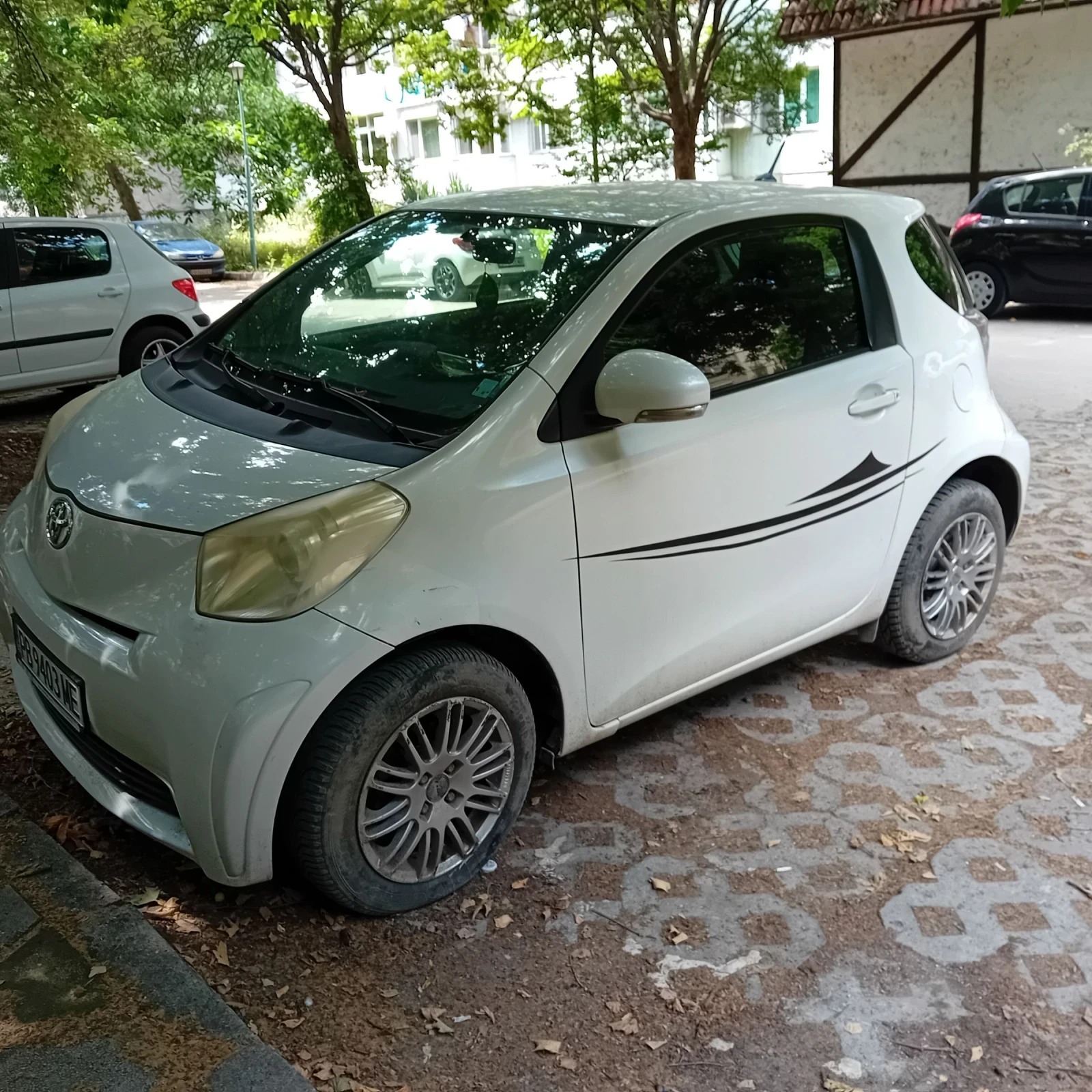 Toyota IQ, снимка 3 - Автомобили и джипове - 54941209
