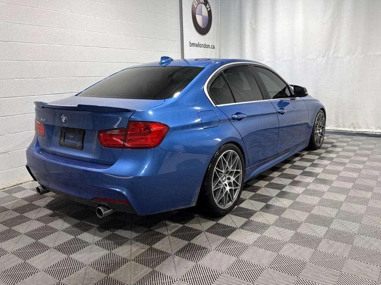 BMW 335 * Estoril Blue with Oyster/BlackNavigation system , снимка 5 - Автомобили и джипове - 55035658