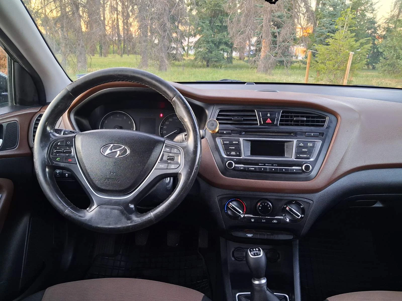 Hyundai I20 1.2 Бензин/Газ, Euro 6, снимка 10 - Автомобили и джипове - 55698087