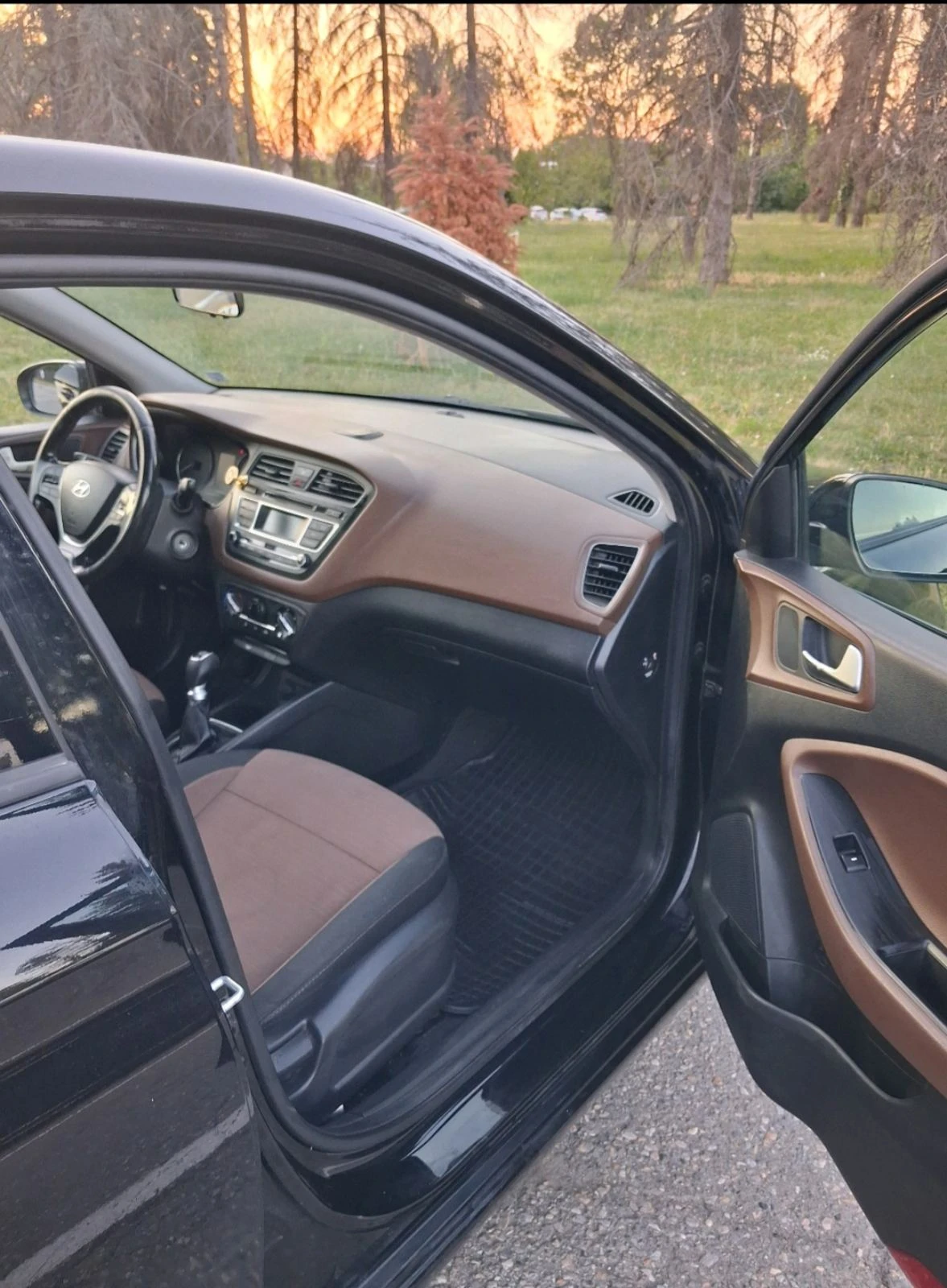 Hyundai I20 1.2 Бензин/Газ, Euro 6, снимка 12 - Автомобили и джипове - 55698087