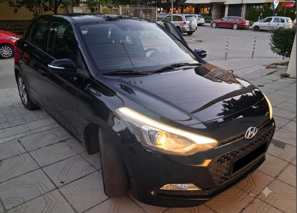 Hyundai I20 1.2 Бензин/Газ, Euro 6, снимка 3 - Автомобили и джипове - 55698087