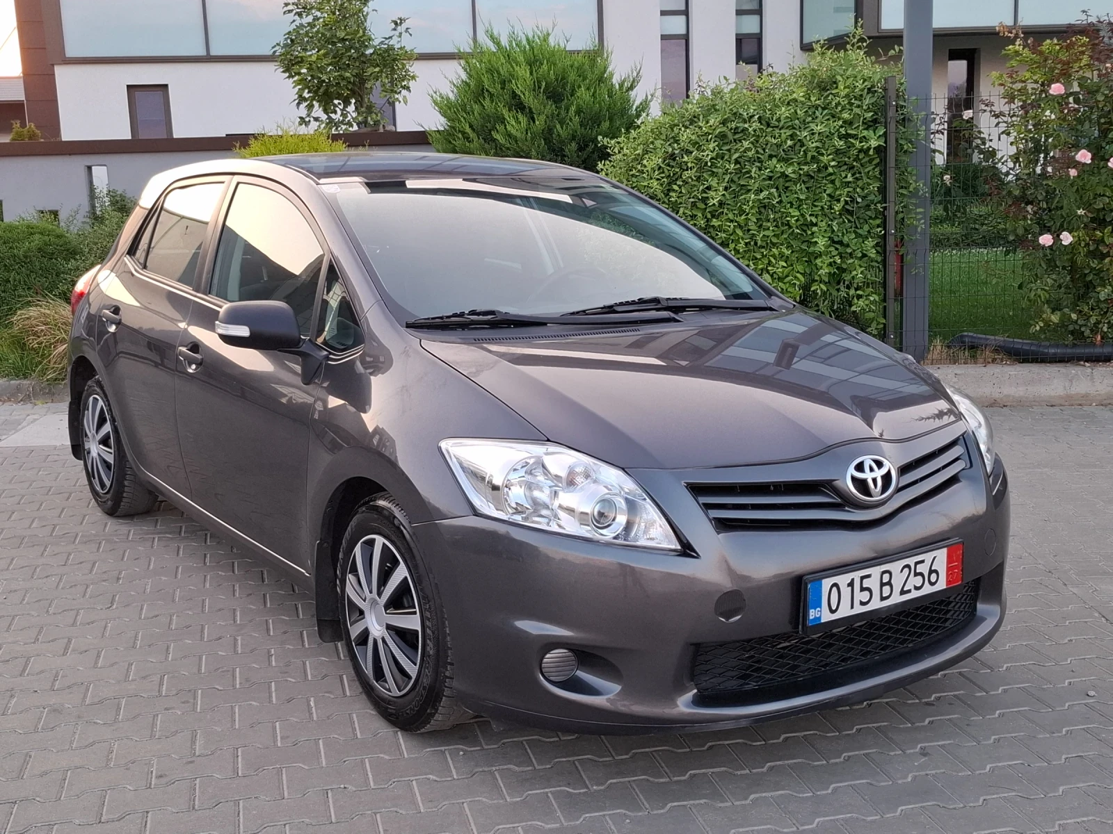 Toyota Auris 1.4D4D* (90кс)* EURO-5* FACELIFT* НОВ ВНОС* , снимка 10 - Автомобили и джипове - 55667504