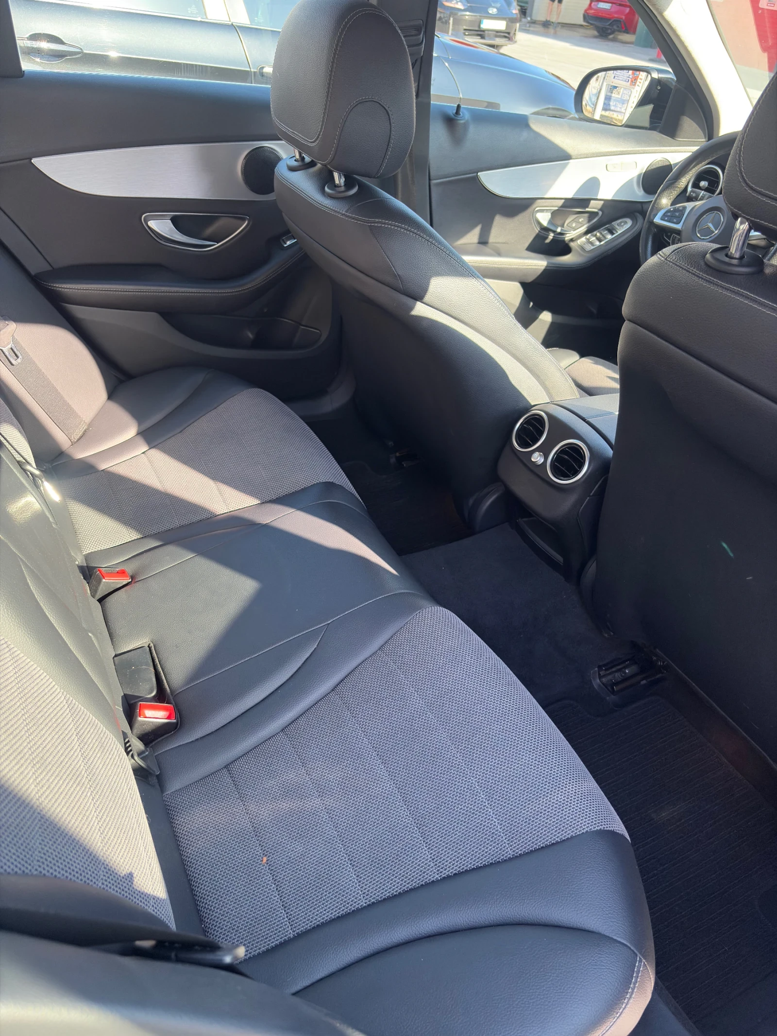 Mercedes-Benz C 220 AMG-Line C220 9g tronik, снимка 15 - Автомобили и джипове - 55904607