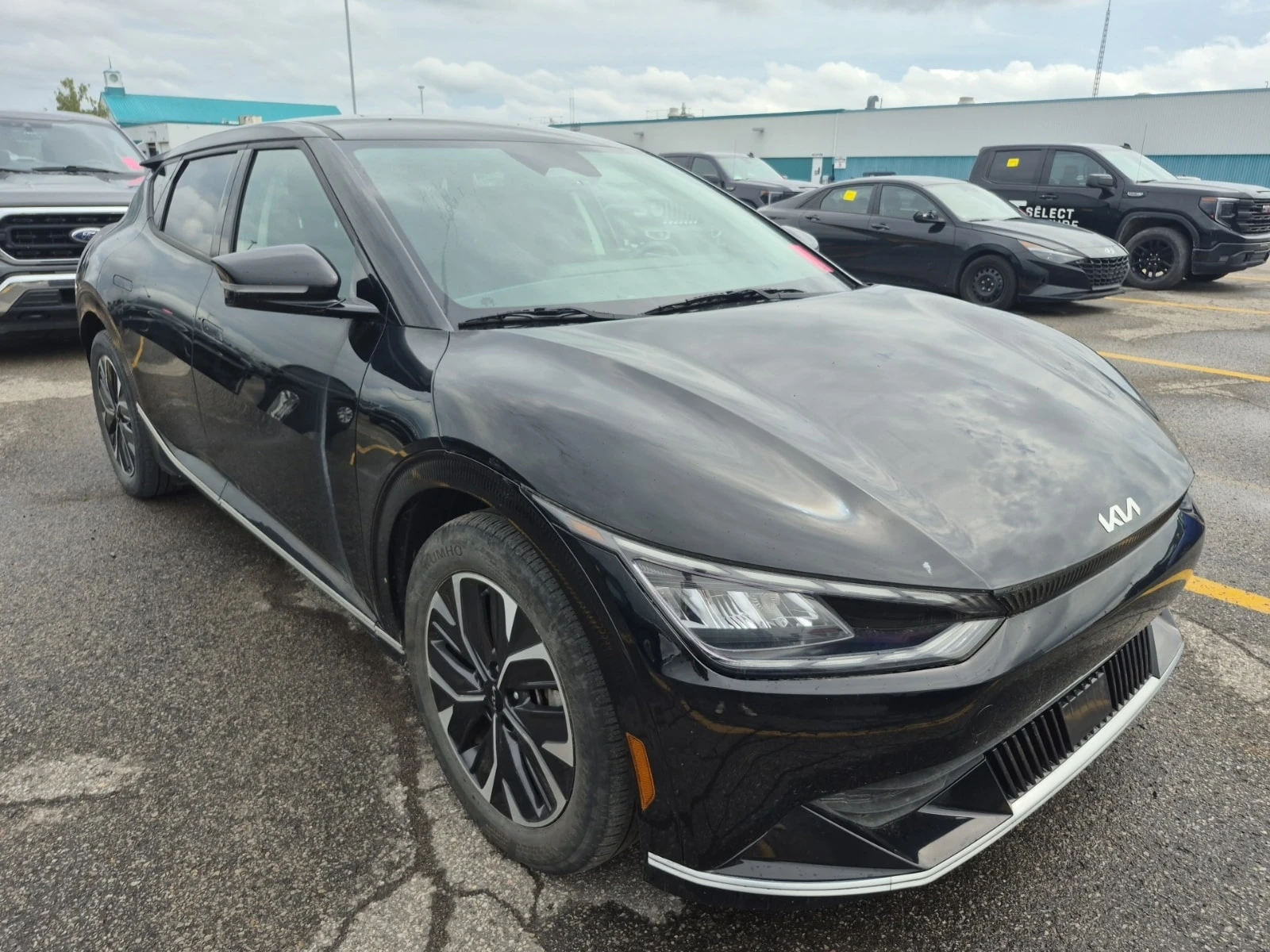Kia EV6 LONG RANGE 4D UTILITY AWD * CARFAX , снимка 2 - Автомобили и джипове - 55915355
