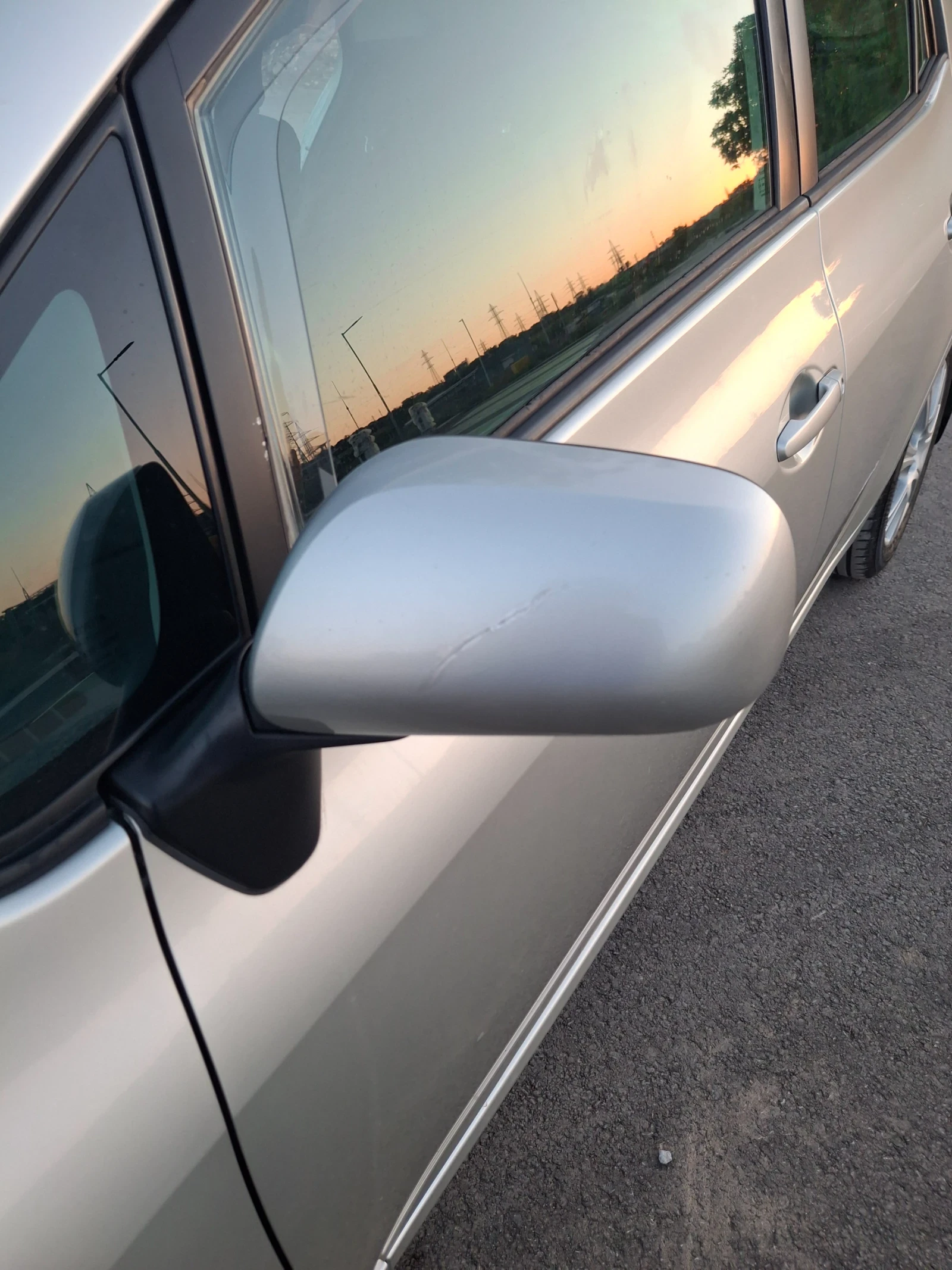 Toyota Auris 1.4 vvti , снимка 13 - Автомобили и джипове - 55994043