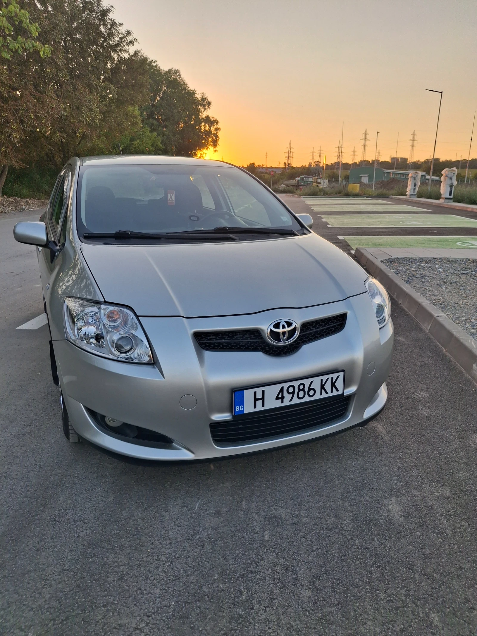 Toyota Auris 1.4 vvti , снимка 2 - Автомобили и джипове - 55994043