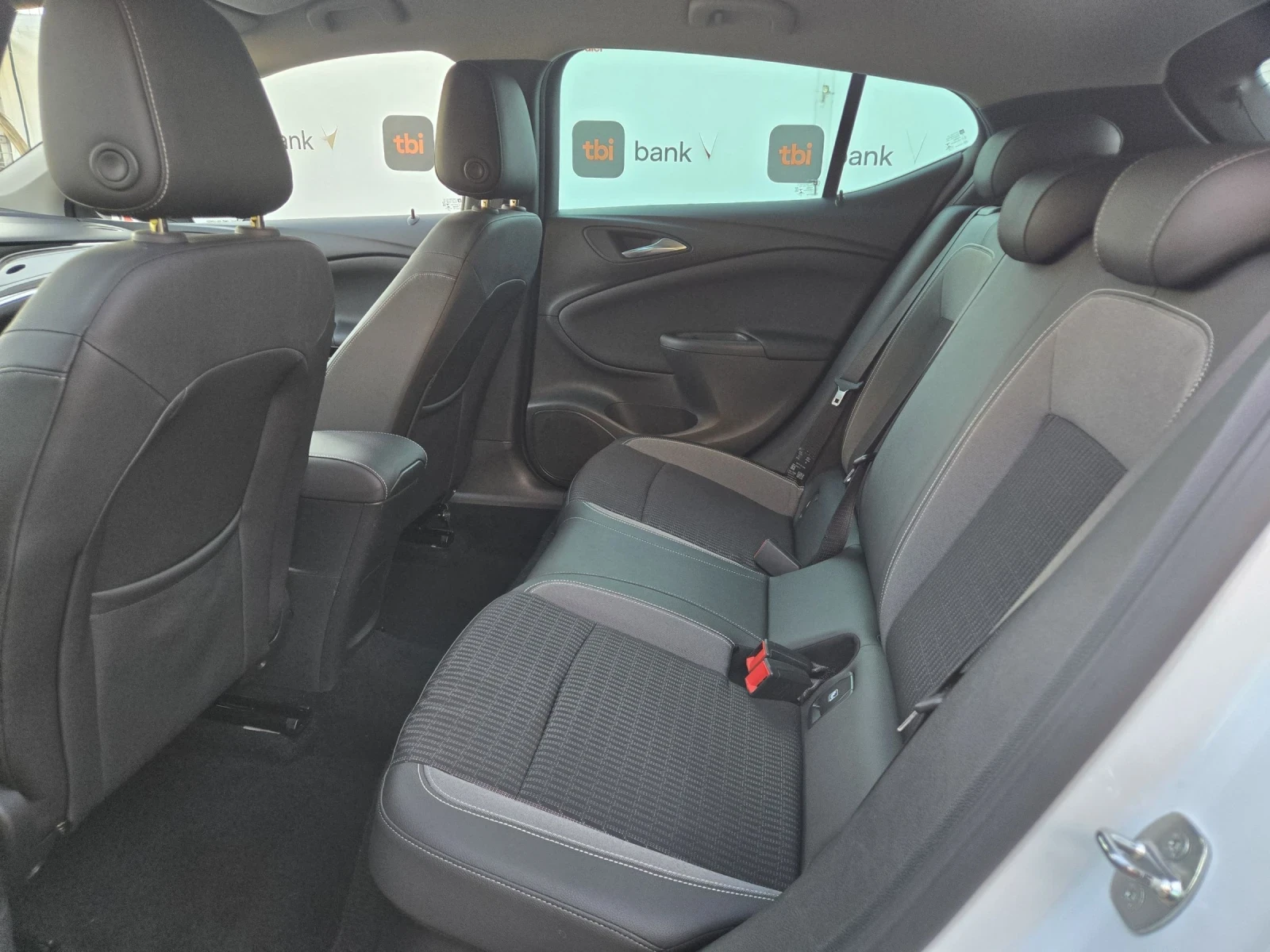 Opel Astra 1.5D-105��= 6��= DISTR= KEYLESS= GS LINE= 143.000k | Mobile.bg � ����������� 9