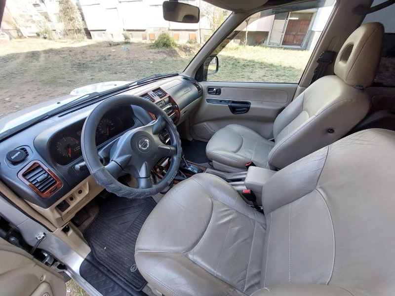 Nissan Terrano 3.0 TDI, снимка 8 - Автомобили и джипове - 48120744