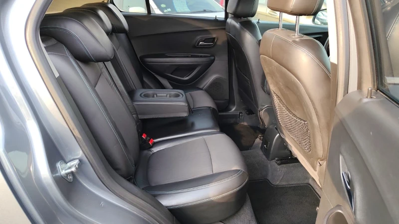 Chevrolet Trax 1.7, снимка 13 - Автомобили и джипове - 52963836
