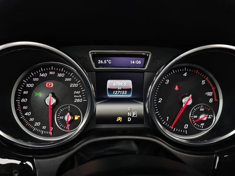 Mercedes-Benz GLE 4MATIC, снимка 8 - Автомобили и джипове - 55739921