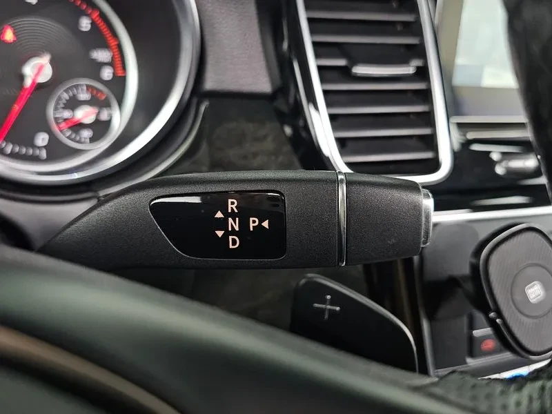 Mercedes-Benz GLE 4MATIC, снимка 9 - Автомобили и джипове - 55739921