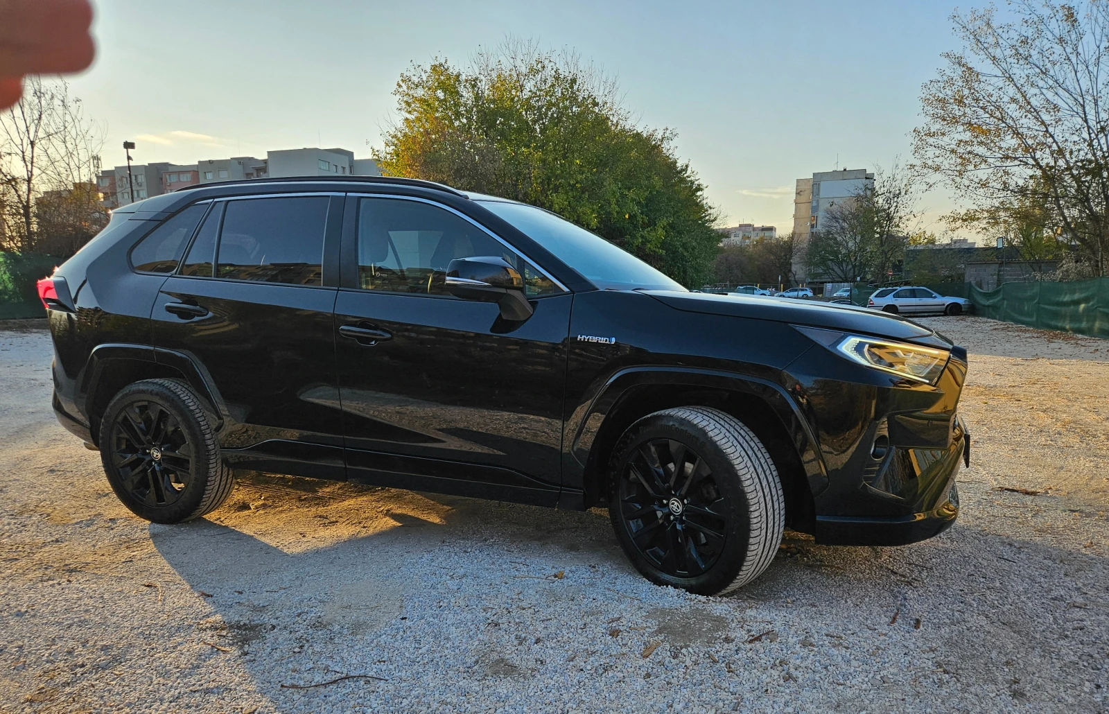 Toyota Rav4 BLACK EDITION BUSINESS - изображение 2
