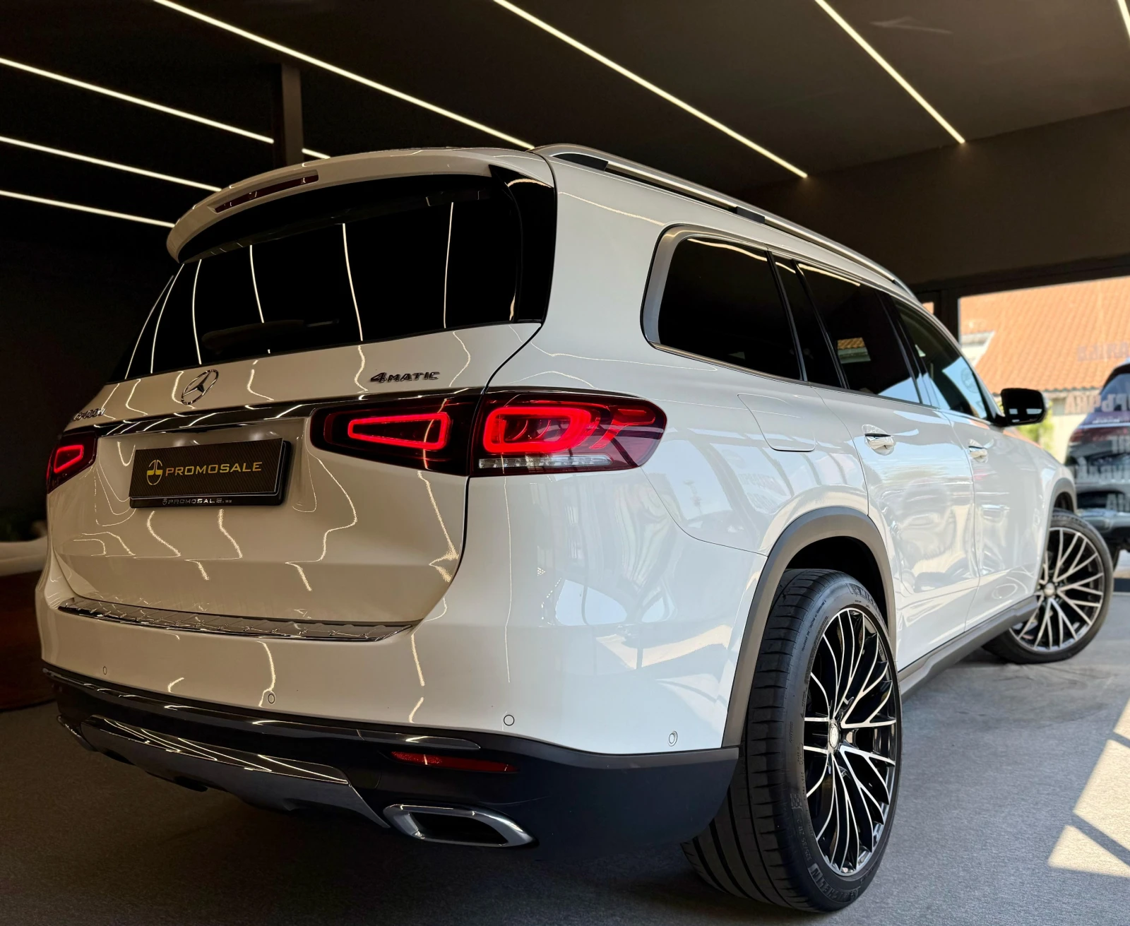 Mercedes-Benz GLS 400 d* 4Matic* Лизинг* Обдух* Подгрев* 7-Местен* 23  - изображение 6