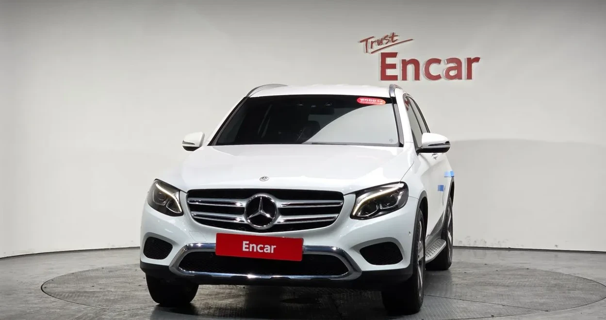Mercedes-Benz GLC 300 КОЖА* МЕМОРИ* КАМЕРА* , снимка 2 - Автомобили и джипове - 55573074