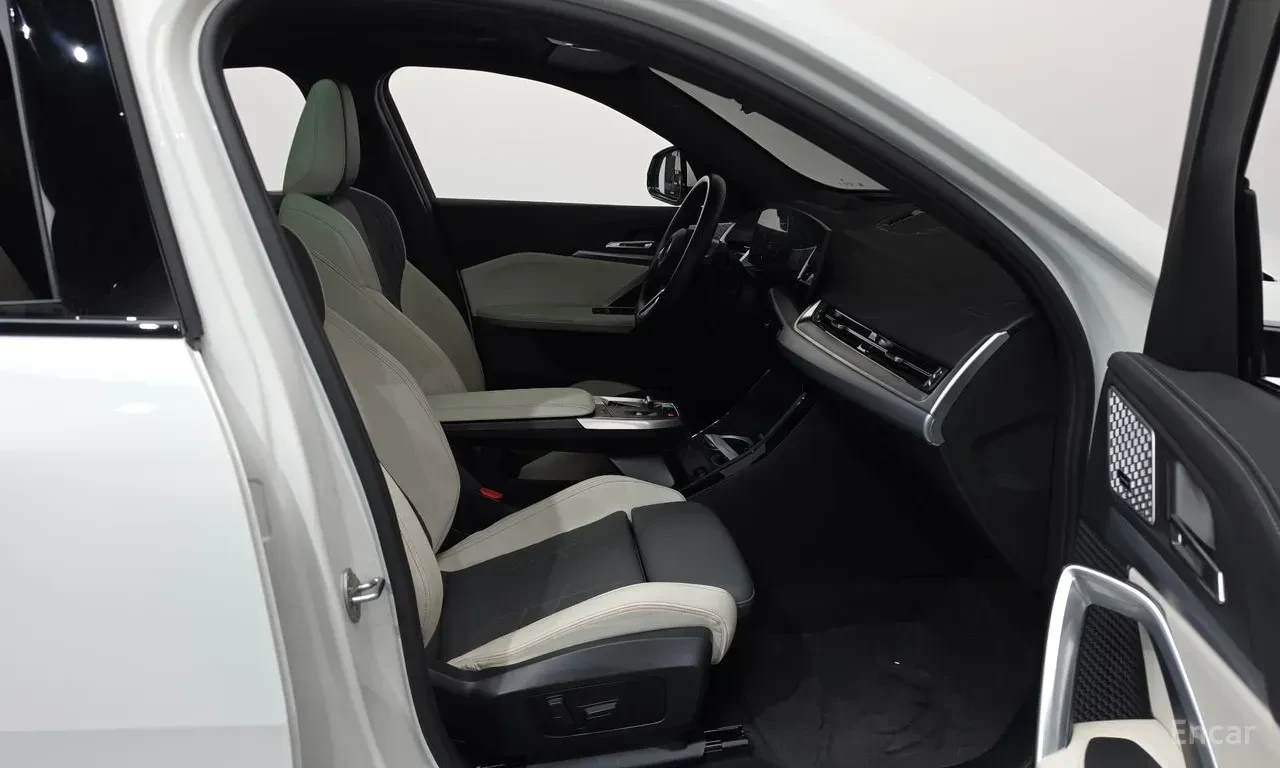 BMW X2 20i* M* SPORT* HARMON* KARDON* 360КАМЕРА* LANE* AS, снимка 15 - Автомобили и джипове - 56129645