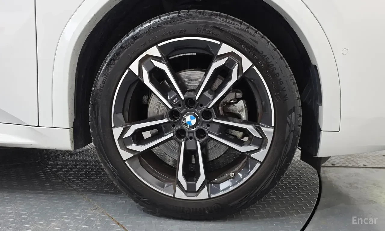 BMW X2 20i* M* SPORT* HARMON* KARDON* 360КАМЕРА* LANE* AS, снимка 6 - Автомобили и джипове - 56129645