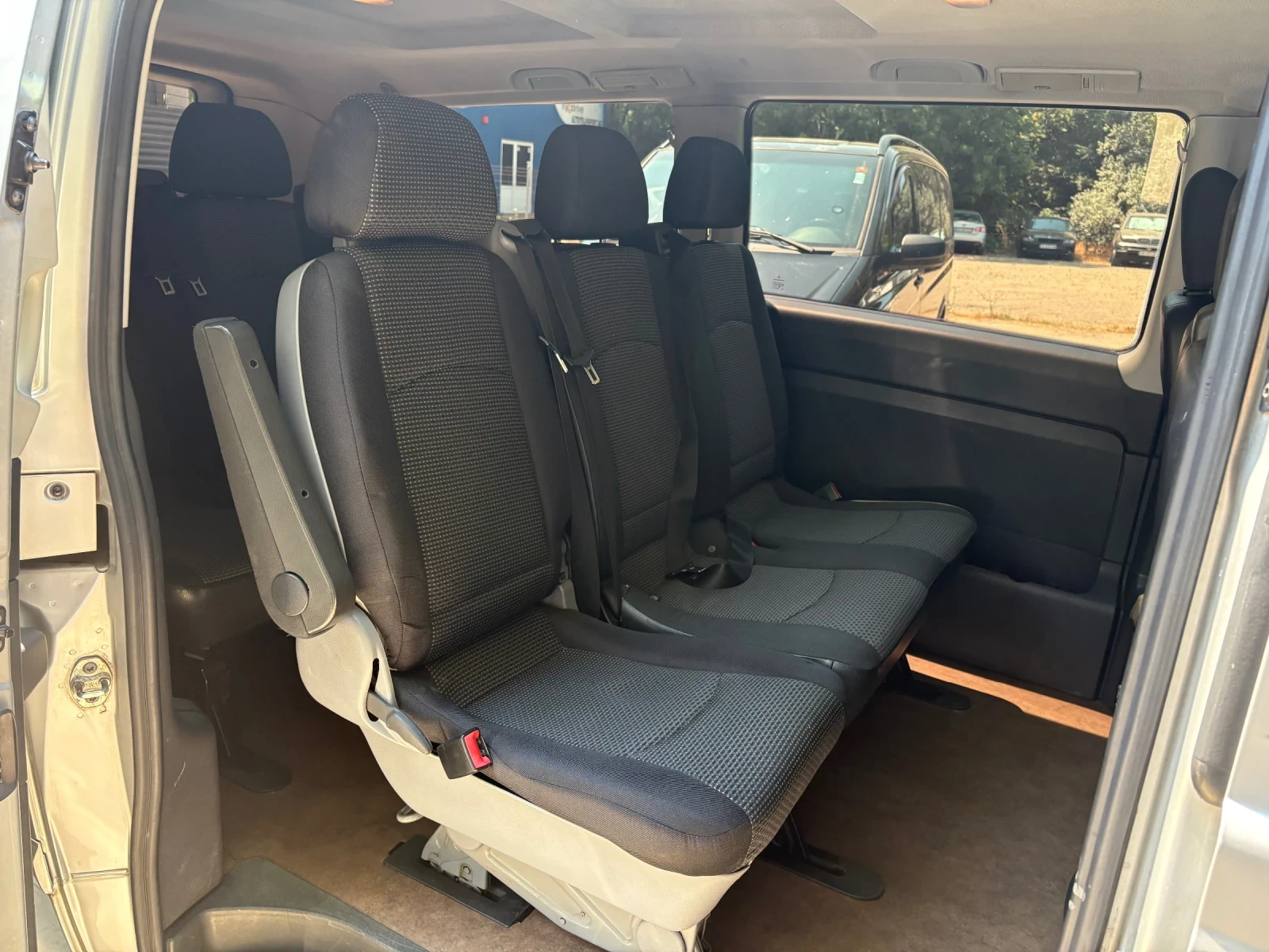 Mercedes-Benz Vito V6 реални километри, снимка 5 - Бусове и автобуси - 56005142