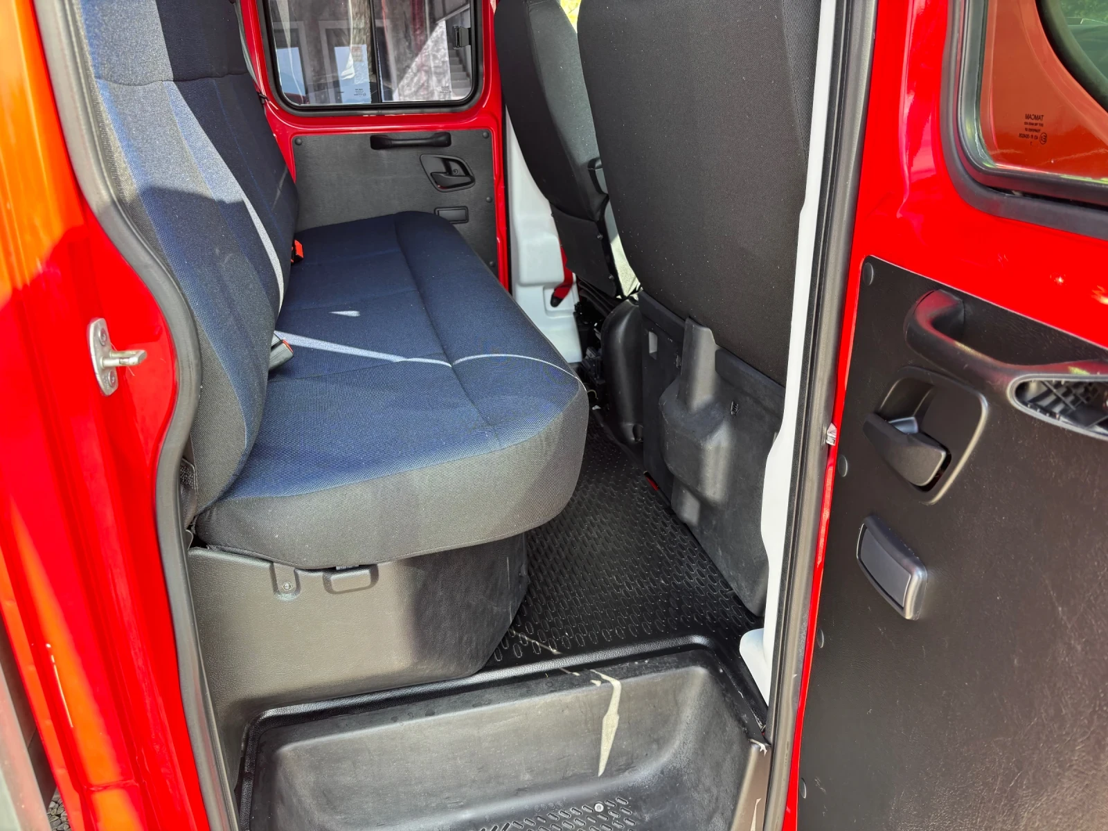 Iveco Daily 35C16 Hi Matic 7 Местен, снимка 12 - Бусове и автобуси - 56730990