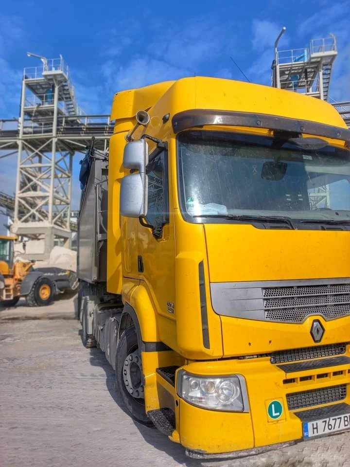 Renault Premium, снимка 3 - Камиони - 47555374