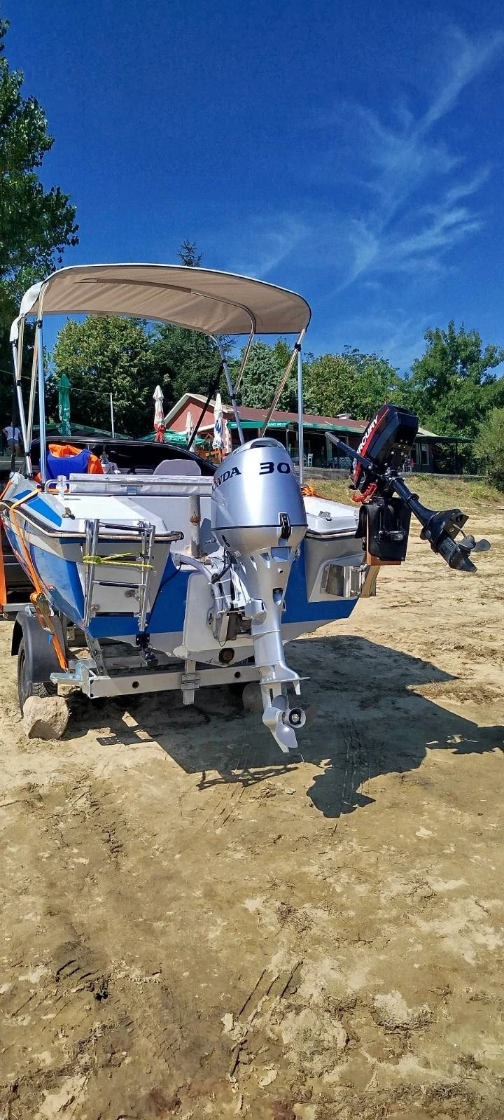 Лодка Собствено производство с НОВ Двигател HONDA 30кс, снимка 6 - Воден транспорт - 55612005