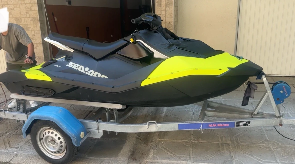 Джет Bombardier Sea Doo Spark 3UP IBR - изображение 3