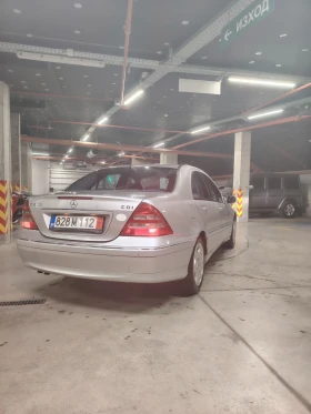 Mercedes-Benz C 200, снимка 7