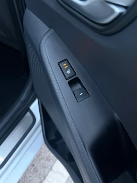 Hyundai Ioniq, снимка 11