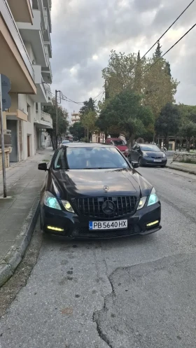 Mercedes-Benz E 220, снимка 7