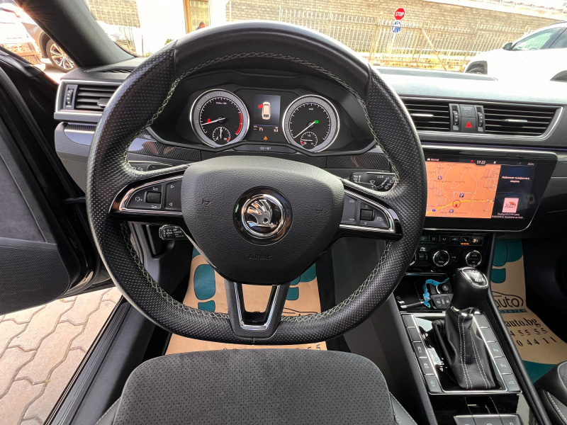 Skoda Superb 2.0TSi Sport Line 4х4 Панорама Дистроник CarPlay, снимка 12 - Автомобили и джипове - 46652556