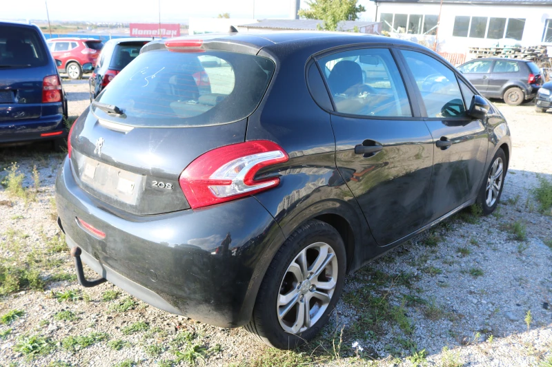 Peugeot 208 1.4 90 к.с. НА ЧАСТИ, снимка 6 - Автомобили и джипове - 47320673